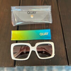 QUAY Total Vibe Polarized Square Sunglasses